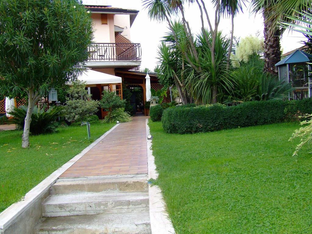 Ciao Ciao Roma Bed and Breakfast Exteriör bild