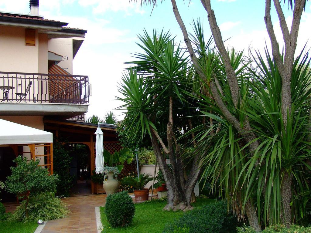 Ciao Ciao Roma Bed and Breakfast Exteriör bild